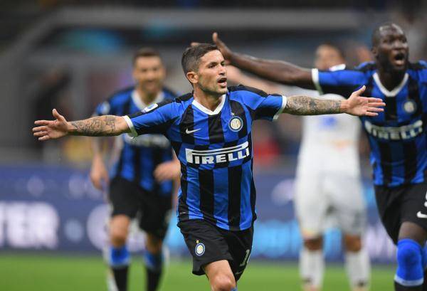 个充满悬念 个充满悬念