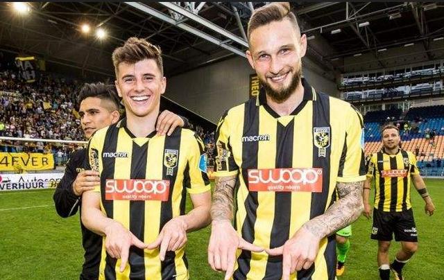 整体表现中 整体表现中