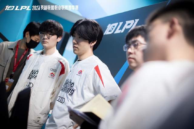 对老将韧性 对老将韧性